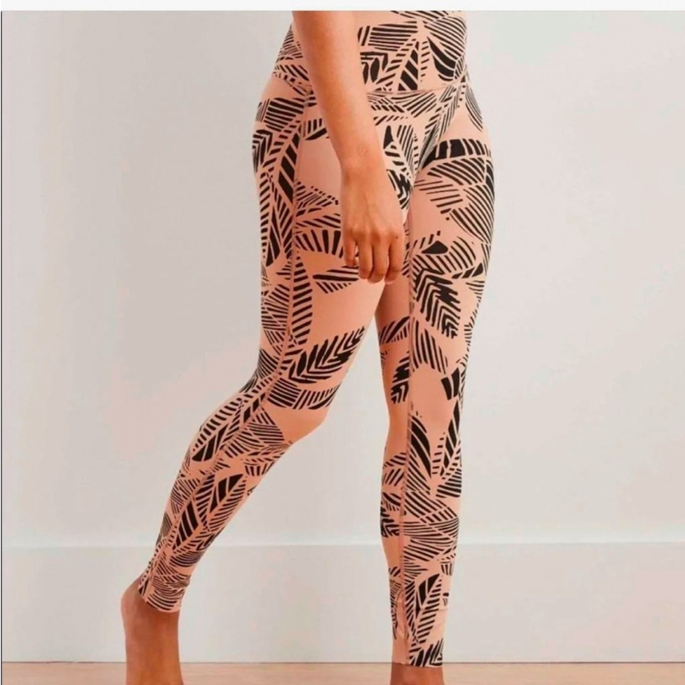 Aerie Women’s Chill Play Move Workout Leggings Size S – Tropical Activewear